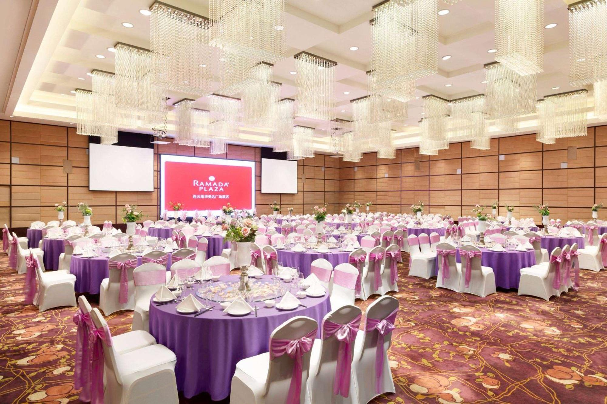 Ramada Plaza Lianyungang Hotel Buitenkant foto
